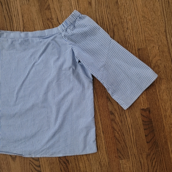 Reitmans off the shoulder top - Picture 3 of 4